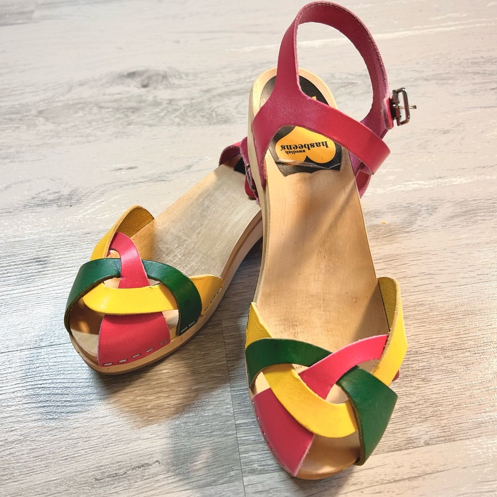 Swedish hasbeen size 37 (us size 7)